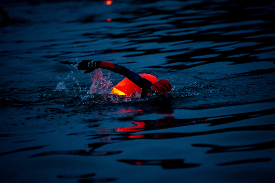 The Closer Bra in Night Swim Navy