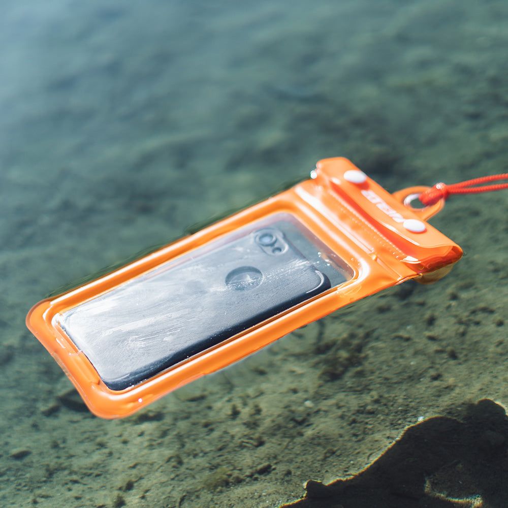 Buoyancy Waterproof Phone Pouch - ZONE3 UK