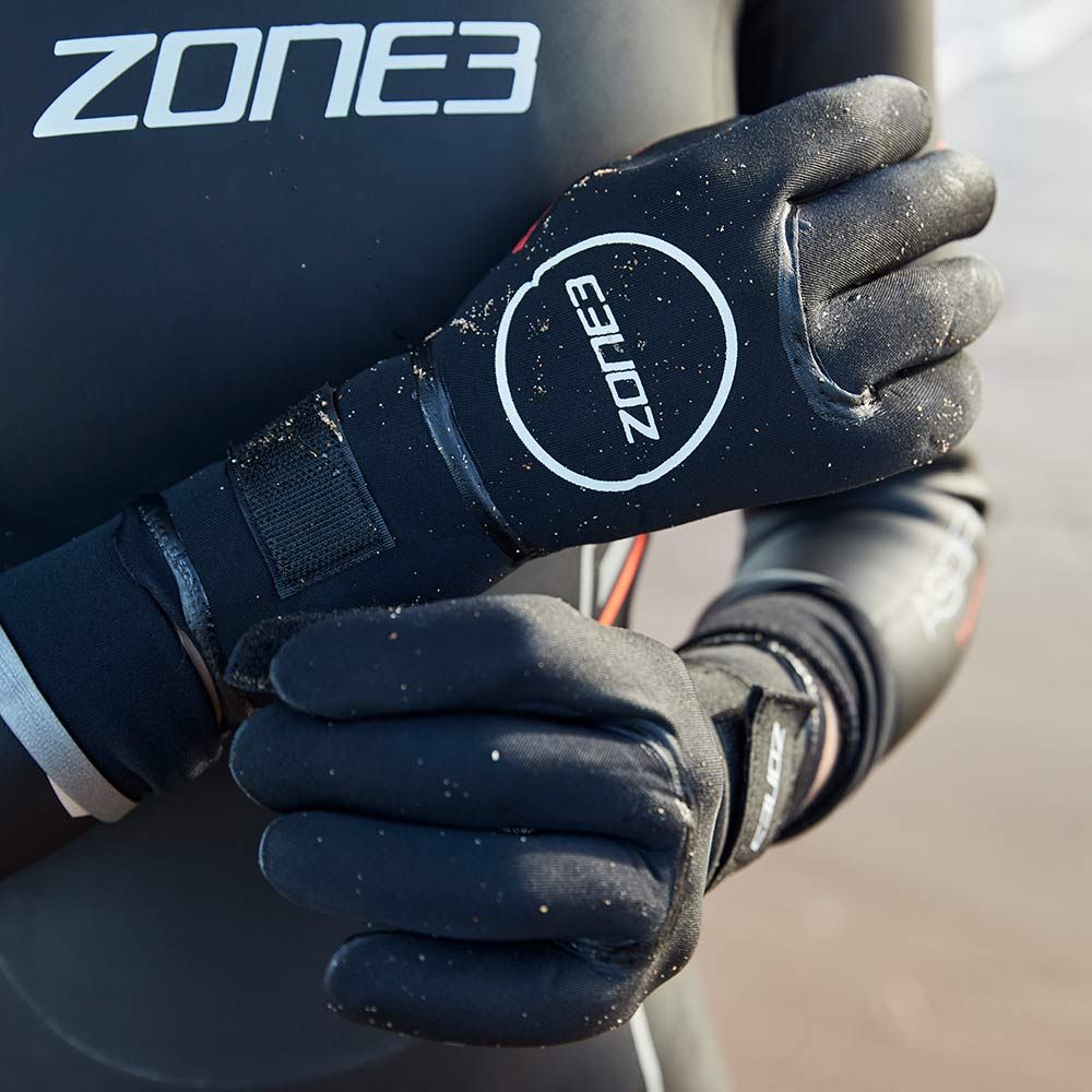 Neoprene Heat-Tech Warmth Swim Gloves - ZONE3 UK