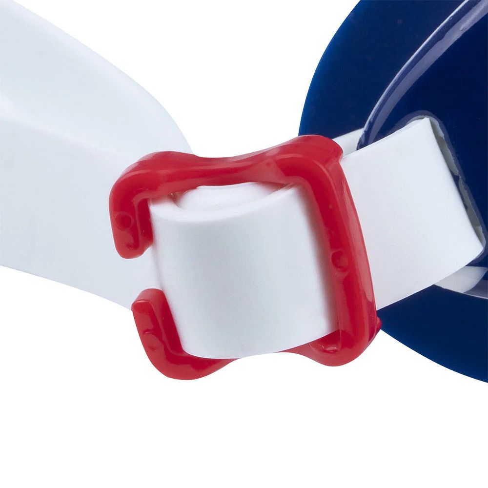 Close-up of the adjustable strap buckle of Attack Swim Goggles - USA, featuring a red and white design.